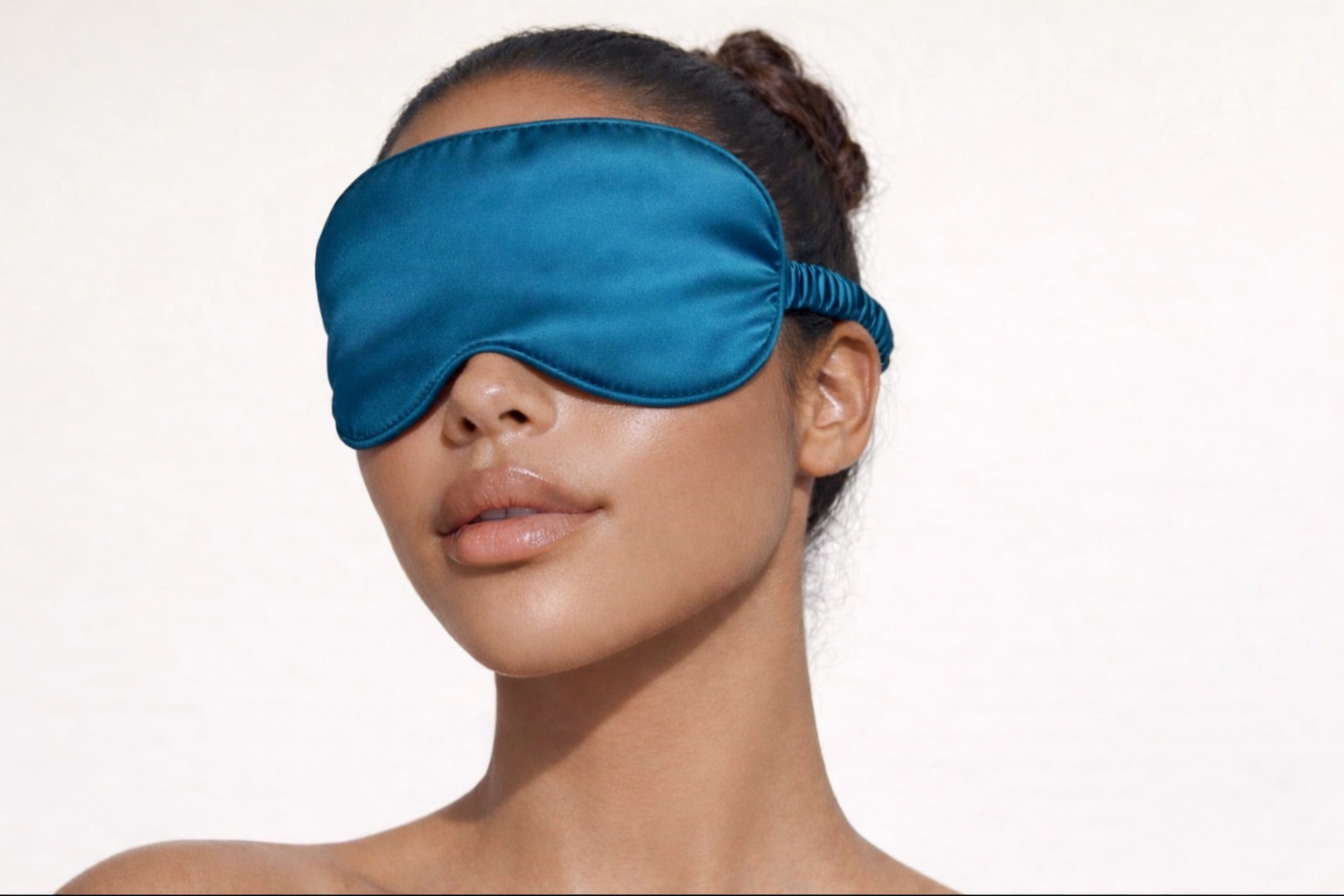 Essential Mulberry Silk Mask — Deep Teal